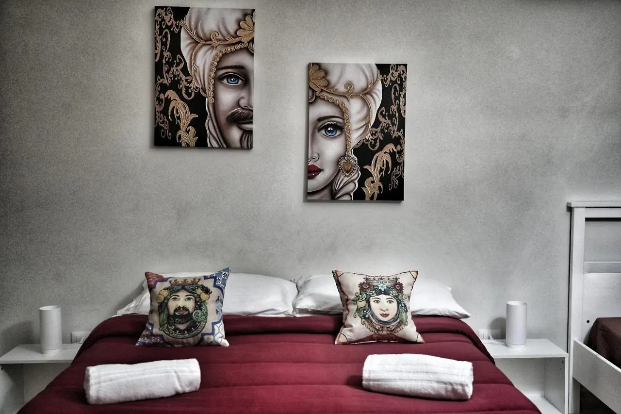La Casa Del Moro - Al Politeama Bed & Breakfast Palermo 0*,
